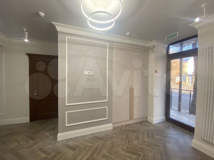 Торговая площадь, 70 м²