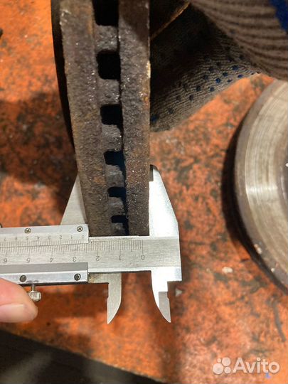 Диск тормозной передний Mazda CX 7 2007-2012