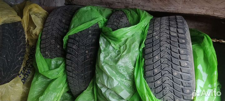 R16 Michelin X-Ice North 3 215/65, PCD 5x112 DIA 66
