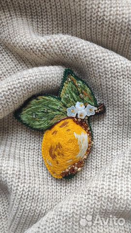 Объемная брошь Лимон,ручная работа
