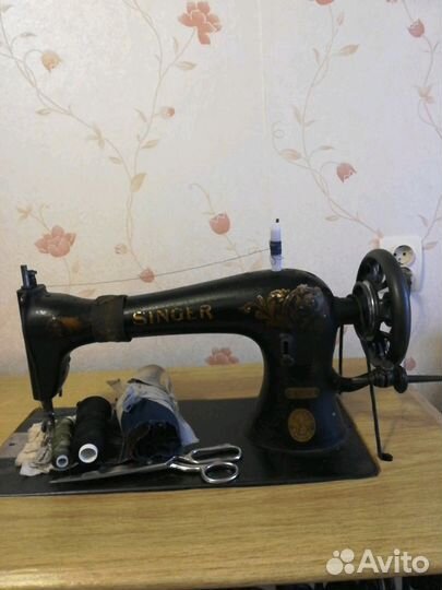 Швейная машина Singer