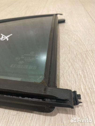 Форточка двери задняя правая Mercedes Benz S500L