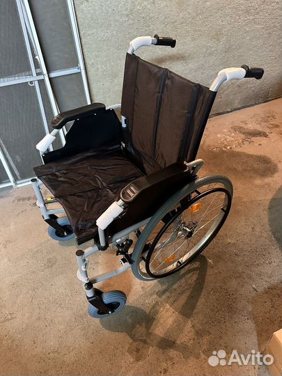 Коляска инвалидная Alpha 20