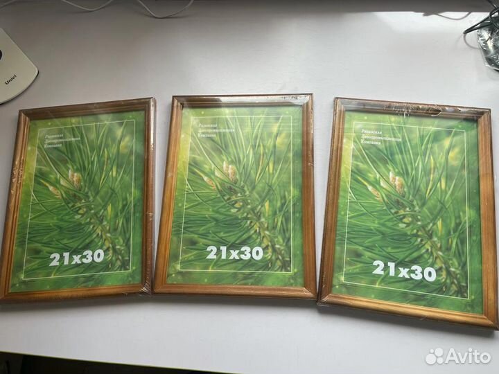 Рамки новые деревянные пакетом