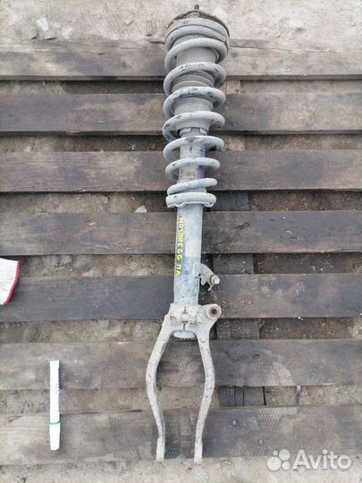 Стойка передняя левая Mazda 6GG 2.0