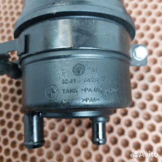 Бачок гур BMW e90 e39 e60 e84