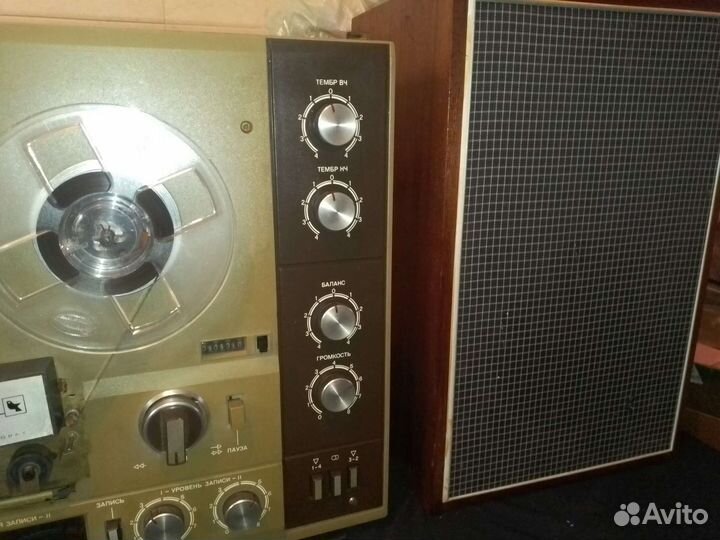 Катушечный магнитофон saturn-202стерео.1985г