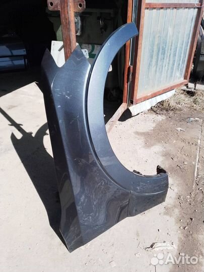 Крыло переднее правое Mitsubishi Pajero 4