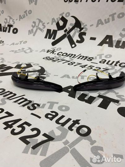 Повторители зеркал Веста динамические плаза