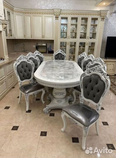 Комплект стол и стулья