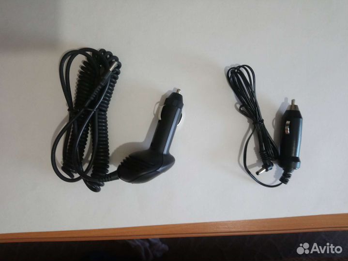 Автомобильное зарядное устройство