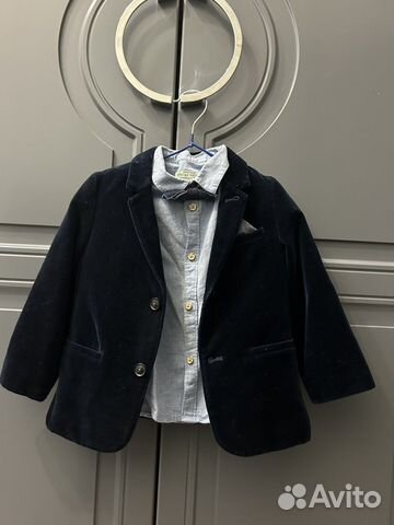 Пиджак с рубашкой фирмы zara