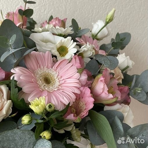 Композиция в шляпной коробке «Симфония весны»