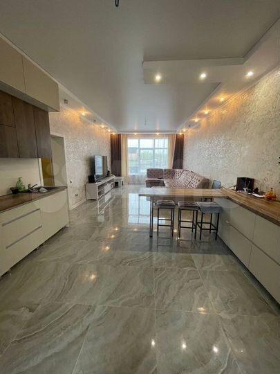 Дом 260 м² на участке 8 сот.