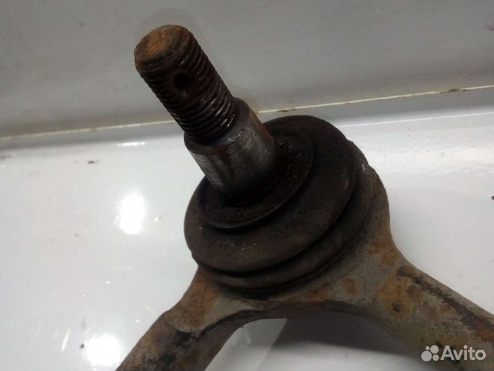 Рычаг передней подвески верхний левый SsangYong Ky