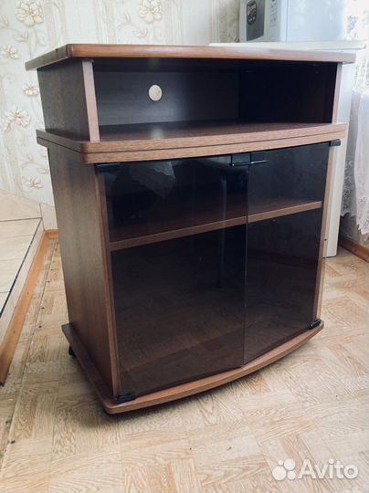 Тумба под телевизор