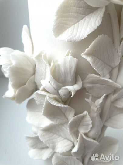 Ваза ручной работы из английского фарфора