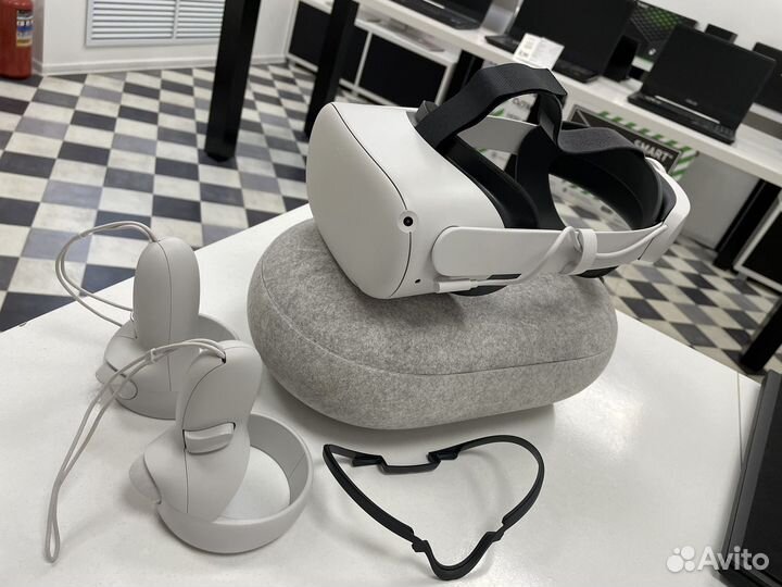 Oculus quest 2 128gb + elit strap + кейс