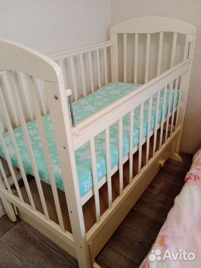 Кроватка маятник