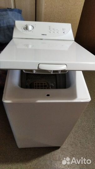Стиральная машина на запчасти zanussi