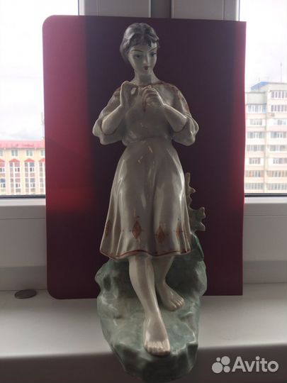 Фарфоровые статуэтки