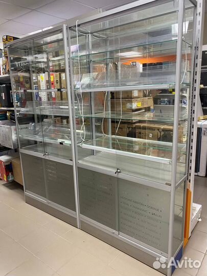 Стеклянная витрина бу