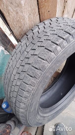 Hankook Nordik 3000 225/60 R17