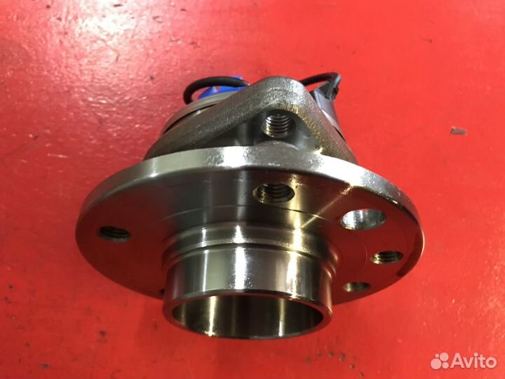 Ступичный подшипник передний Opel Astra H