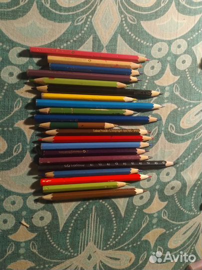 Цветные карандаши