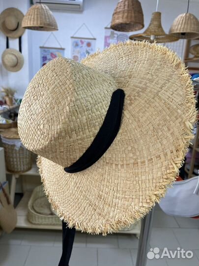 Шляпа из натуральной соломки