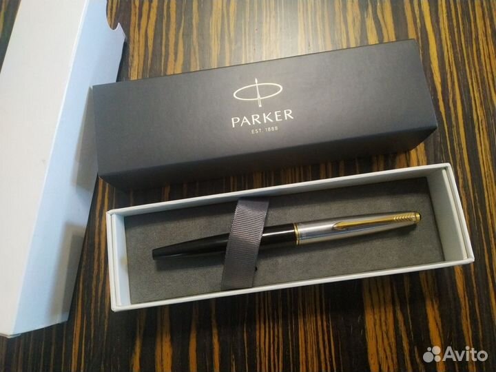 Перьевая ручка Parker