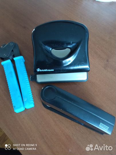 Дырокол,пломбиратор,степлер