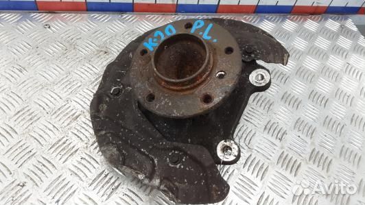 Ступица передняя левая BMW 1 E81 (1KK20K901)