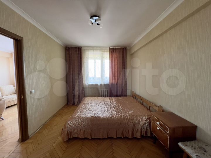 2-к. квартира, 49 м², 9/9 эт.