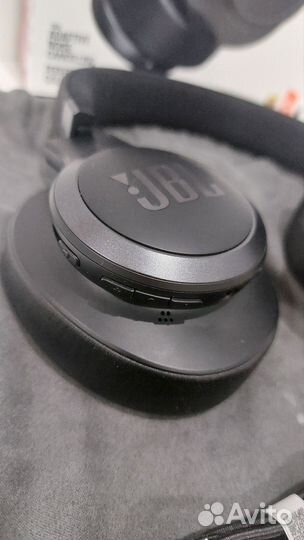 Беспроводные наушники JBL live770nc