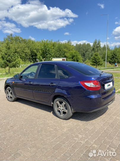 LADA Granta 1.6 МТ, 2015, 176 200 км