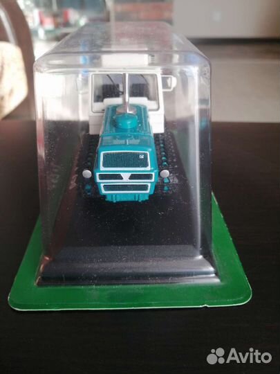 Модель трактора т-150 1/43