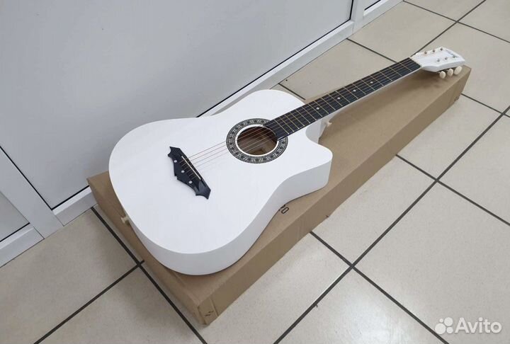 Акустическая гитара