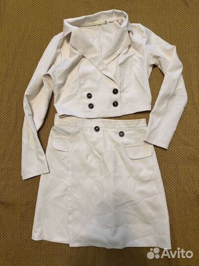 2 костюма и платье