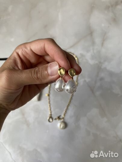 Ожерелье и серьги с жемчугом