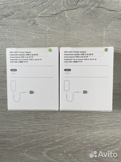 Адаптер Apple 20W + кабель USB-C to Lightning
