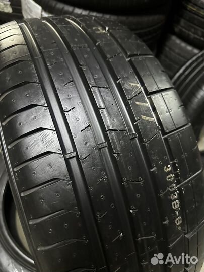 Pirelli P Zero PZ4 235/45 R18 94Y