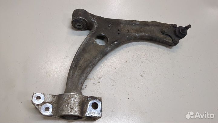 Рычаг подвески Audi Q3, 2015