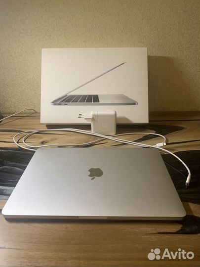 MacBook Pro 13 2017 i5 8GB 256GB SSD / Silver