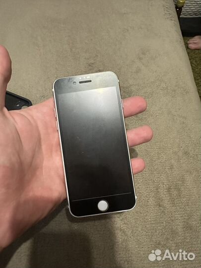Телефон iPhone 7