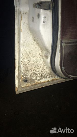 Двери передние задние на тойота спринтер