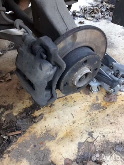 Супорта и диски на ауди 80 б3