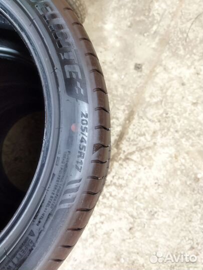 Delinte DS2 205/45 R17 88V