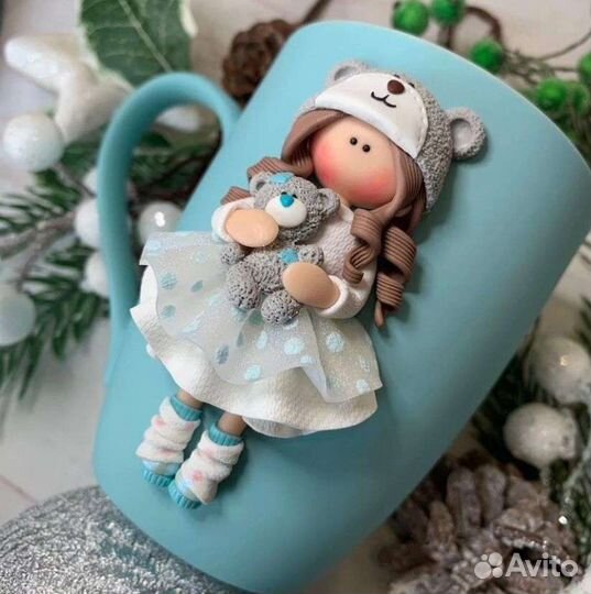 Кружка с декором из полимерной глины