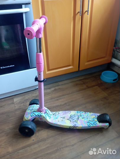 Самокат детский трехколесный